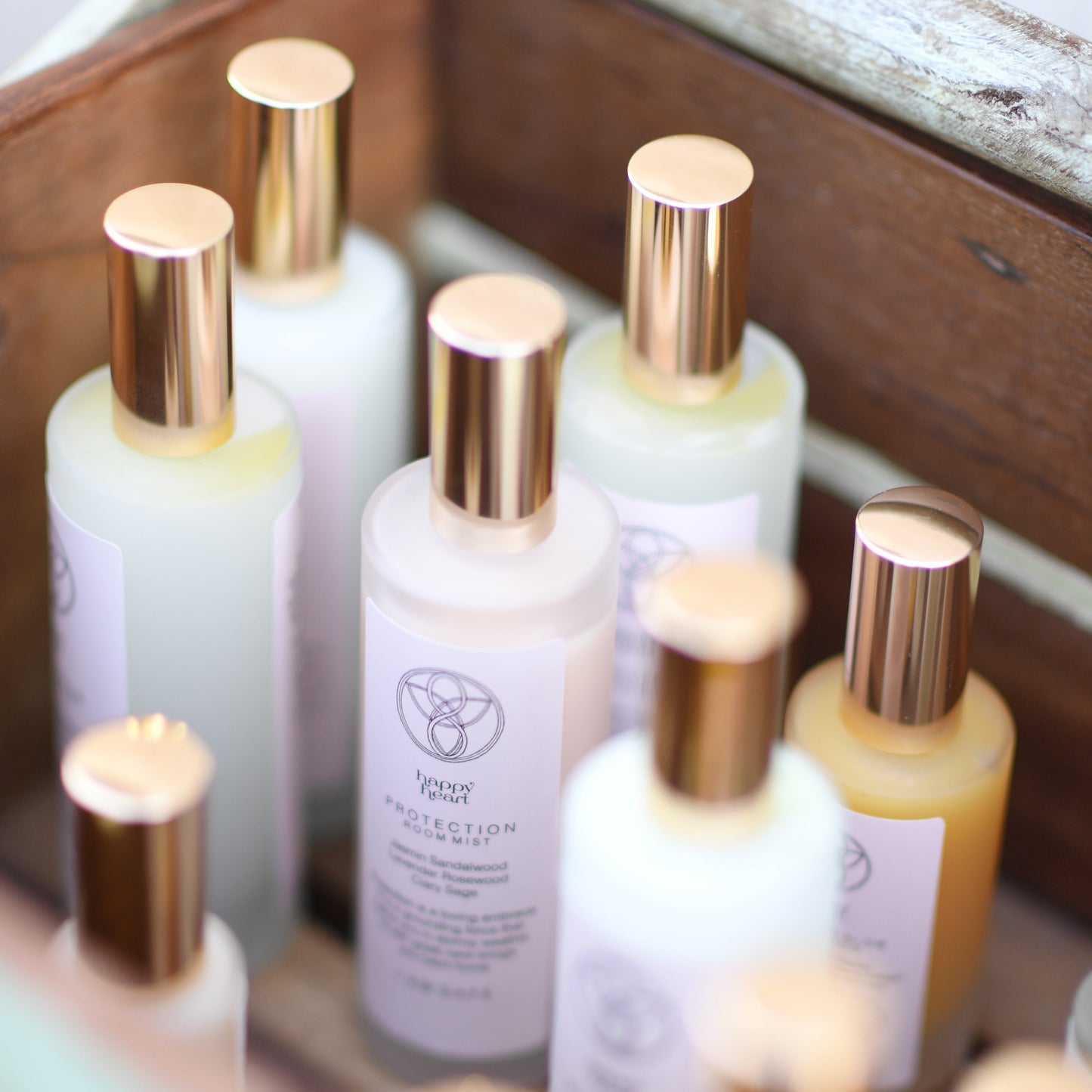 PROTECTION GODDESS BODY SMOOTHIE feels like a silky soft duvet that can create the ultimate wellness experience for your body and mind. It is so rich in antioxidants and vitamins that your skin will be left nourished, firm, soft, shiny, and revived.