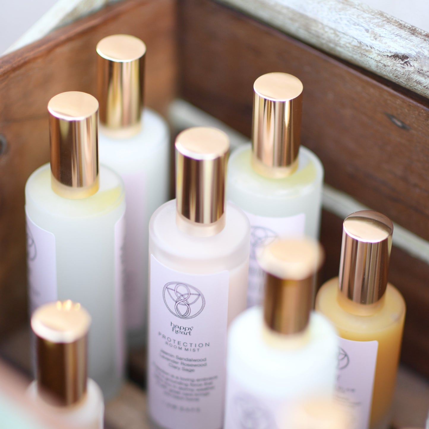 PURIFYING  GODDESS BODY SMOOTHIE feels like a silky soft duvet that can create the ultimate wellness experience for your body and mind. It is so rich in antioxidants and vitamins that your skin will be left nourished, firm, soft, shiny, and revived.