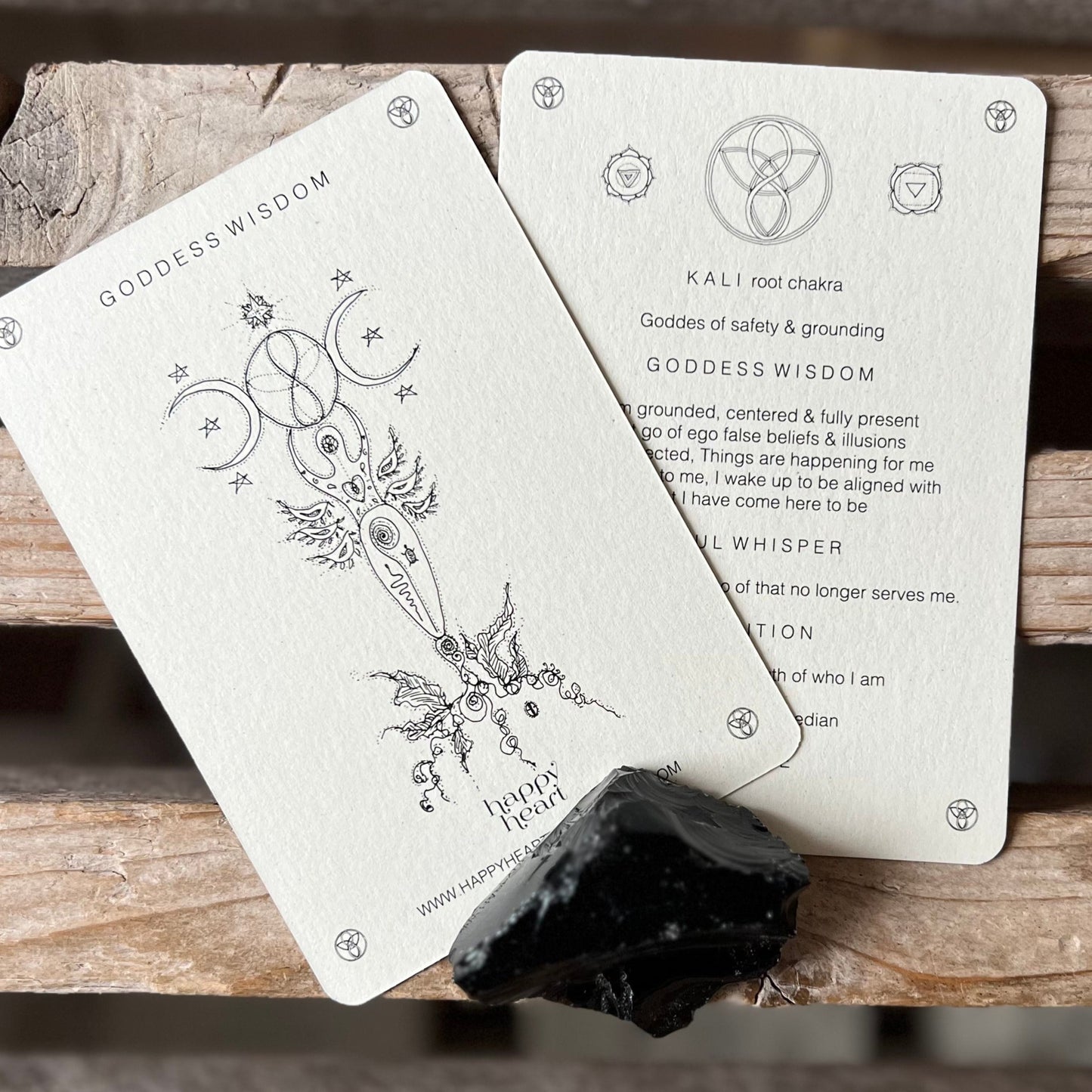 PROTECTION GODDESS BODY SMOOTHIE feels like a silky soft duvet that can create the ultimate wellness experience for your body and mind. It is so rich in antioxidants and vitamins that your skin will be left nourished, firm, soft, shiny, and revived.